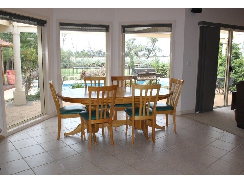 5 St Andrews Drive, Cabarita VIC 3505