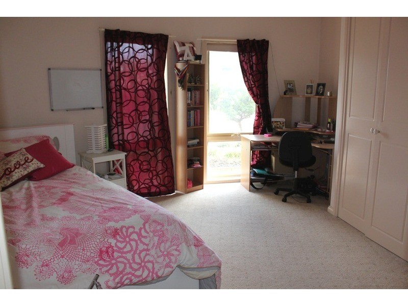 5 St Andrews Drive, Cabarita VIC 3505