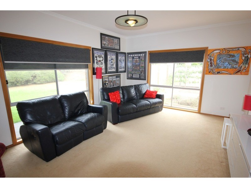 9 Regina Avenue, Cabarita VIC 3505