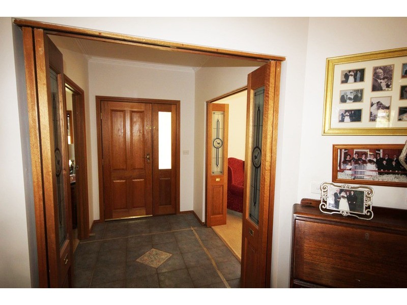 9 Regina Avenue, Cabarita VIC 3505