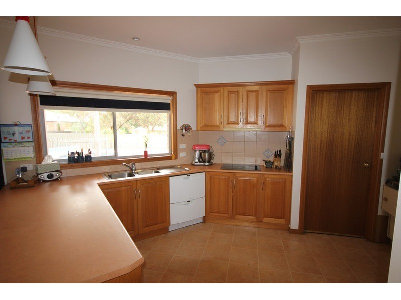 9 Regina Avenue, Cabarita VIC 3505