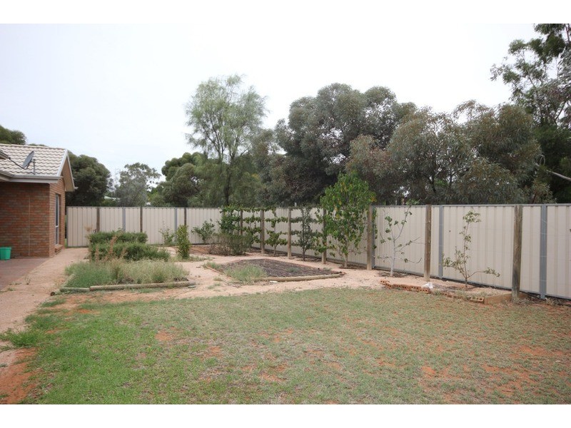 9 Regina Avenue, Cabarita VIC 3505