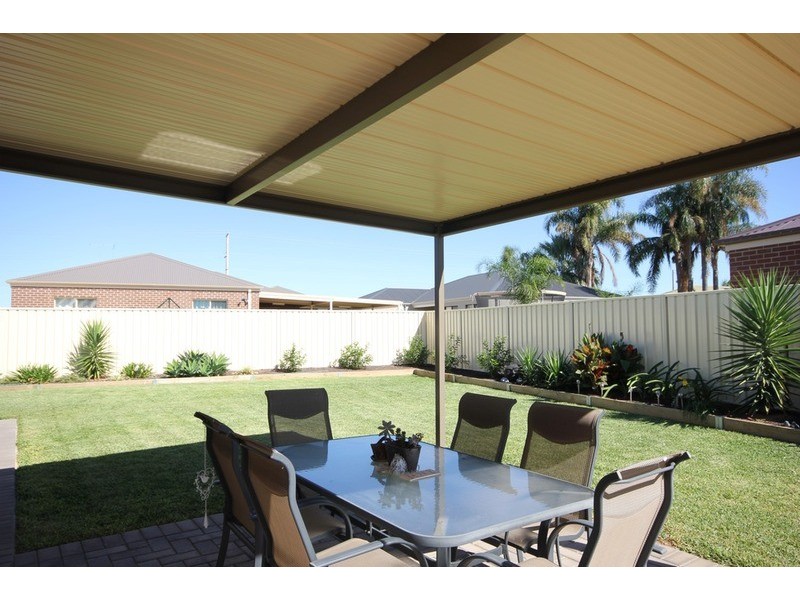 32 Dune Drive, Mildura VIC 3500