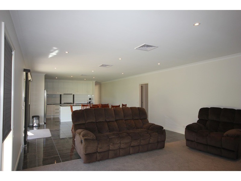 32 Dune Drive, Mildura VIC 3500