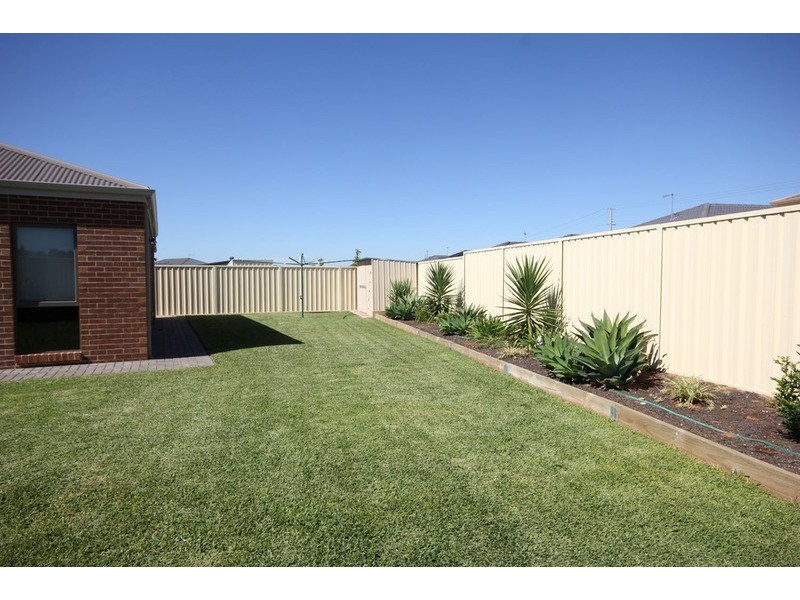 32 Dune Drive, Mildura VIC 3500