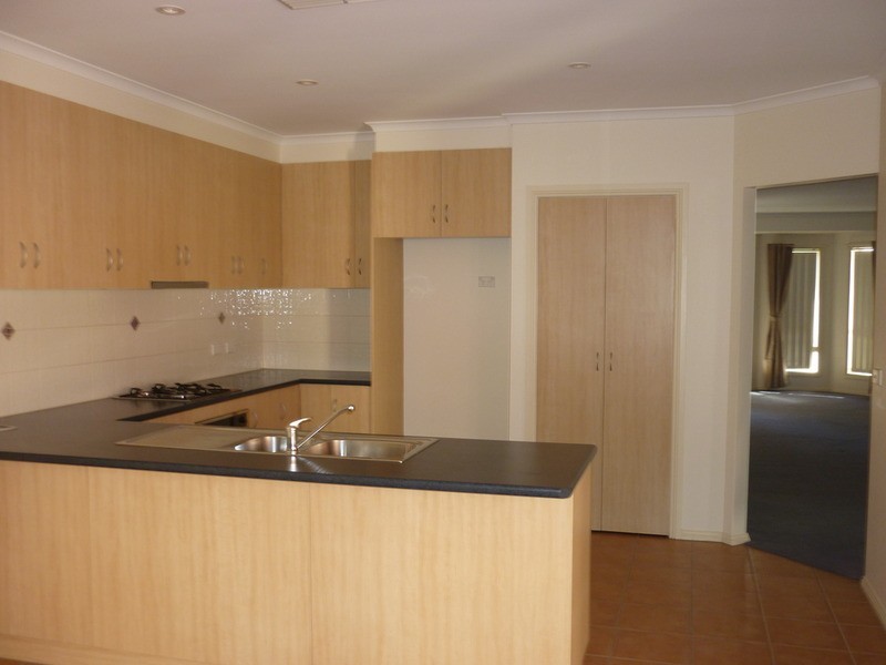 8/145 Riverside  Avenue, Mildura VIC 3500