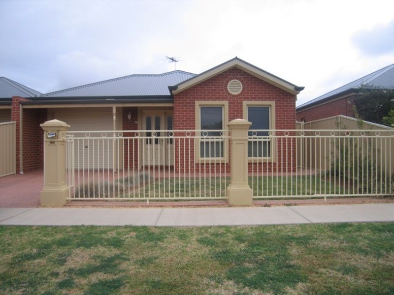 213 Wade Avenue, Mildura VIC 3500
