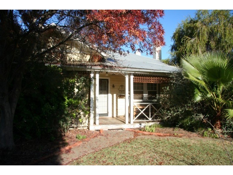 24 Walnut  Avenue, Mildura VIC 3500