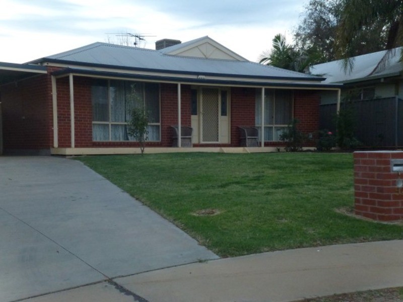 52 Main Avenue North, Merbein VIC 3505