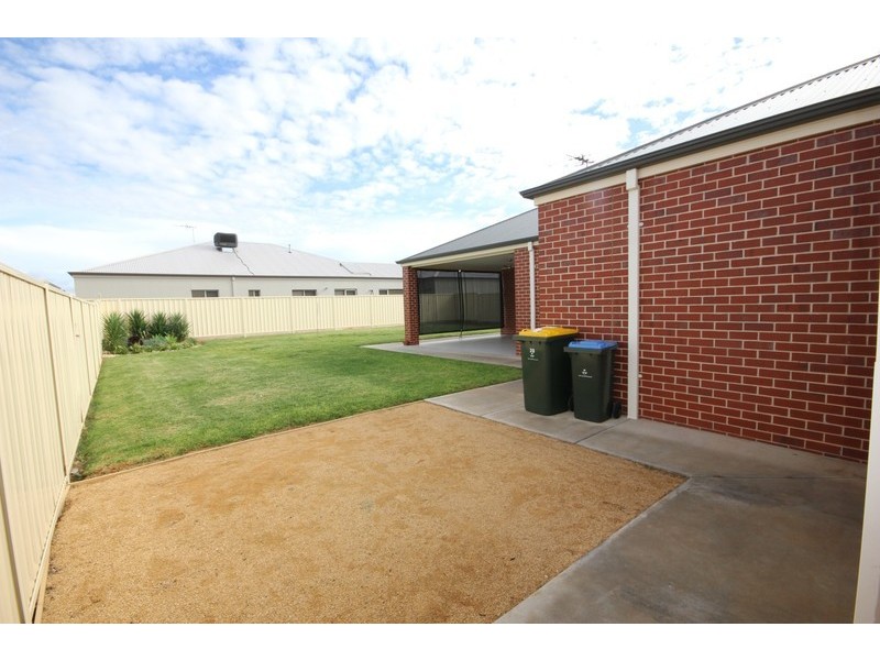 20 Oasis  Boulevard, Mildura VIC 3500
