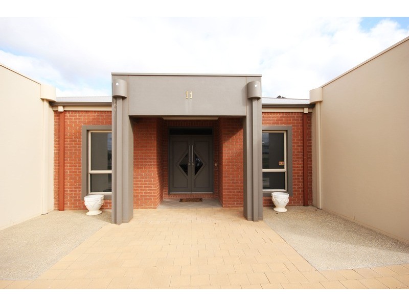11 Rita Drive, Mildura VIC 3500