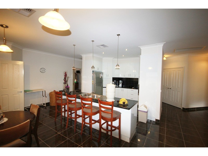 11 Rita Drive, Mildura VIC 3500