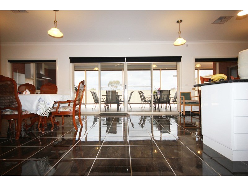 11 Rita Drive, Mildura VIC 3500