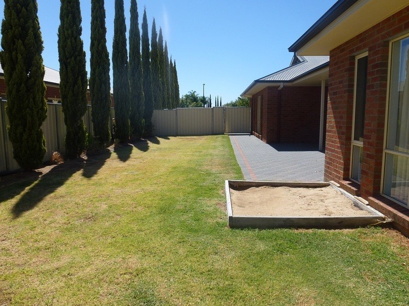 18 Petrucci Way, Mildura VIC 3500