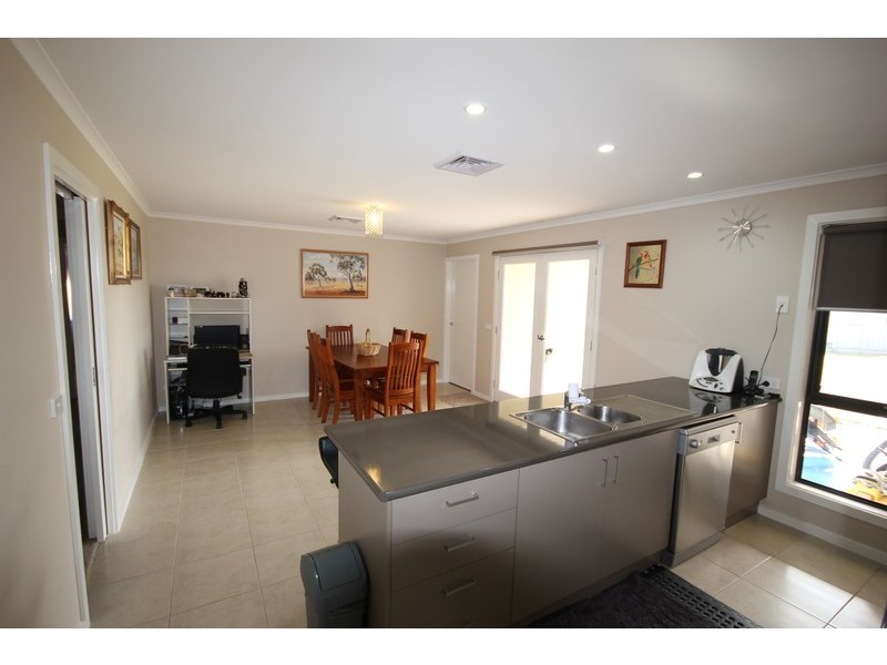 10 Terry  Court, Mildura VIC 3500