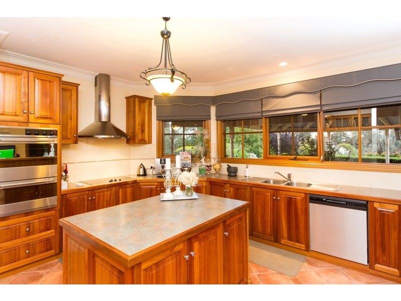 2 St Andrews Drive, Cabarita VIC 3505