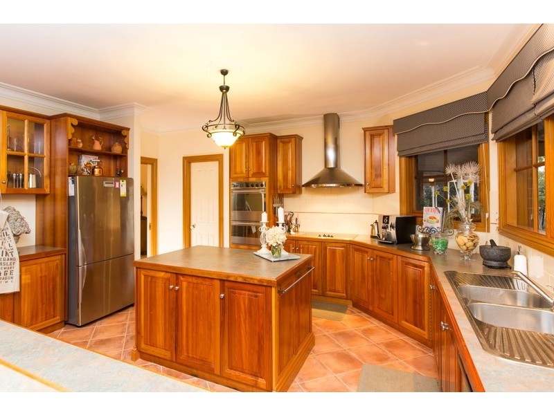 2 St Andrews Drive, Cabarita VIC 3505