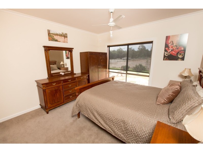 1295 Pooncarie  Road, Wentworth NSW 2648