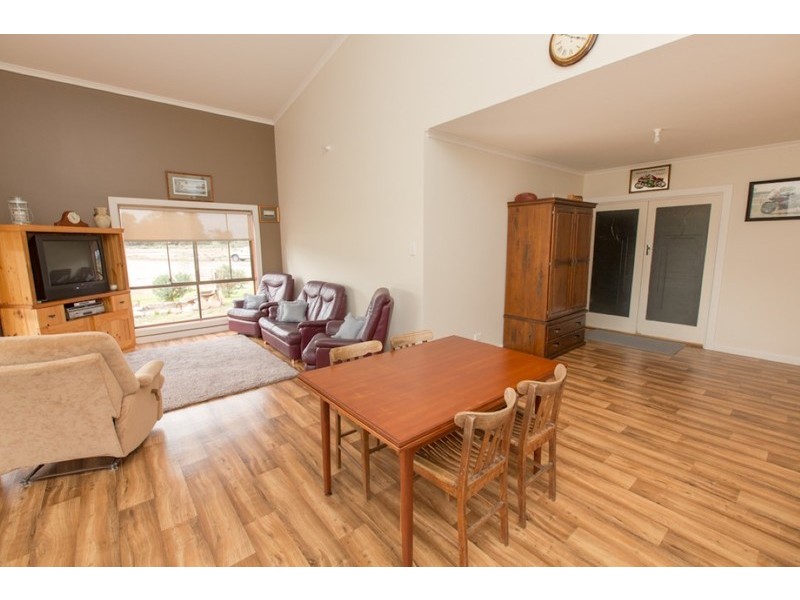 1295 Pooncarie  Road, Wentworth NSW 2648