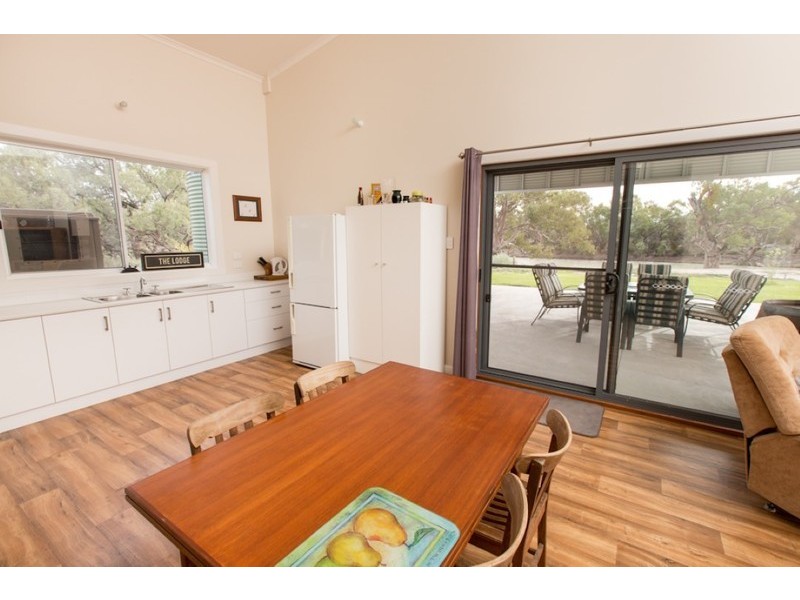 1295 Pooncarie  Road, Wentworth NSW 2648