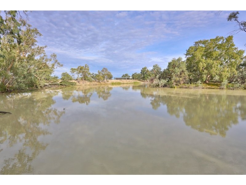 1295 Pooncarie Road, Wentworth NSW 2648