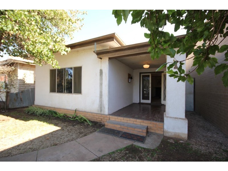 23 Pine  Avenue, Mildura VIC 3500