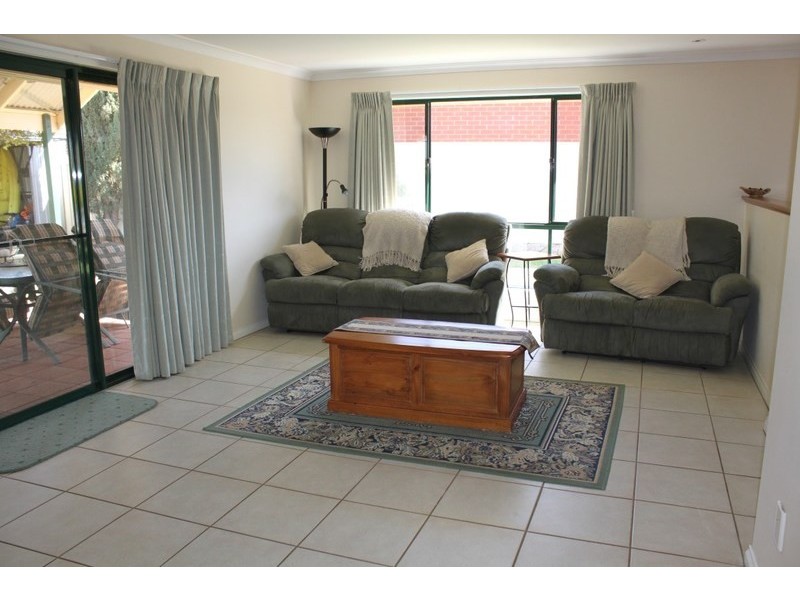 16 Belleview Drive, Irymple VIC 3498