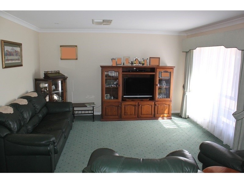 16 Belleview Drive, Irymple VIC 3498