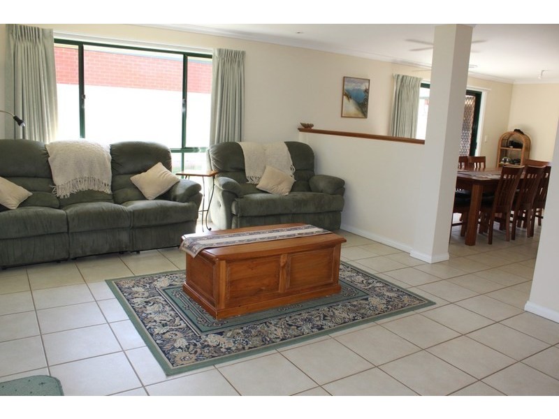 16 Belleview Drive, Irymple VIC 3498