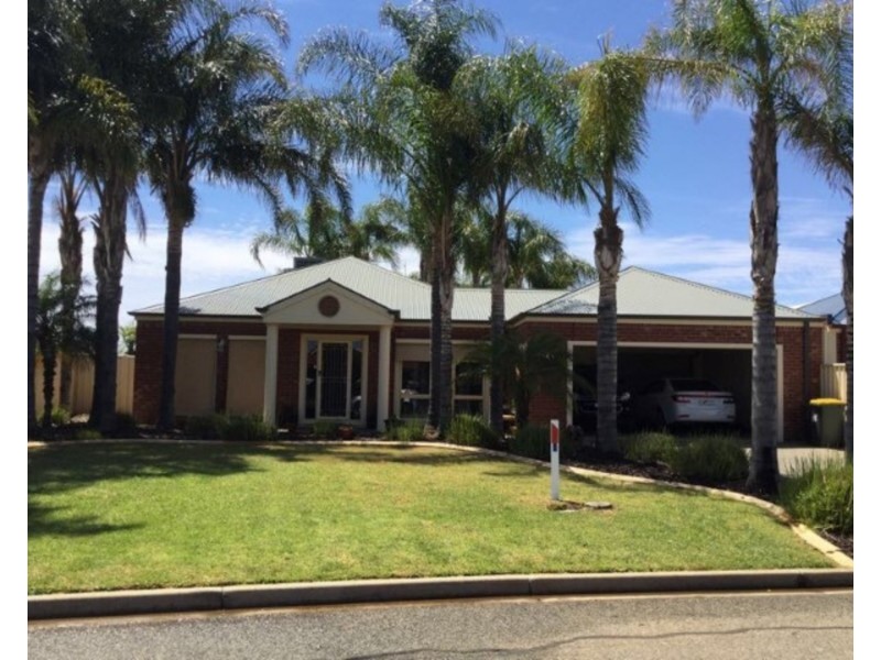 19 Belleview Drive, Irymple VIC 3498