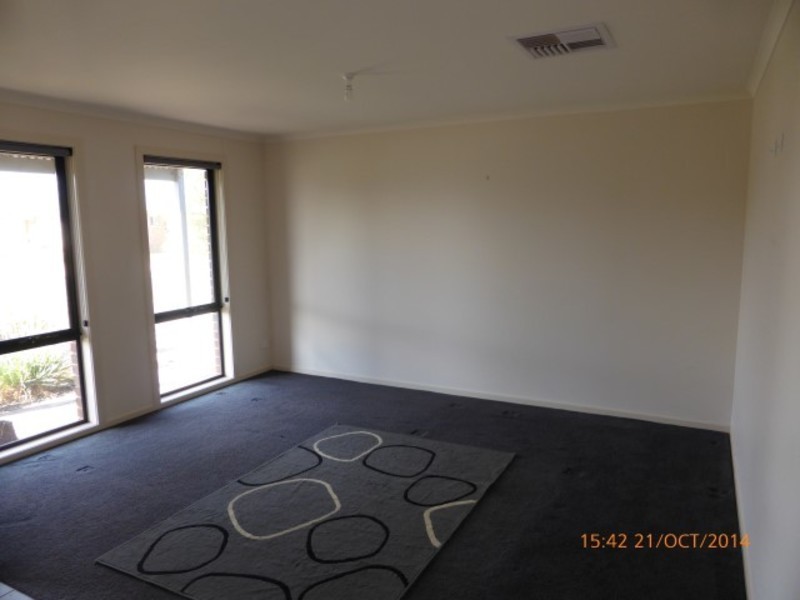 11 Darlington Parade, Mildura VIC 3500