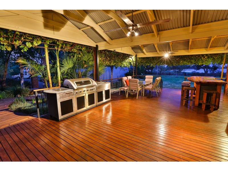 1 St Andrews Drive, Cabarita VIC 3505