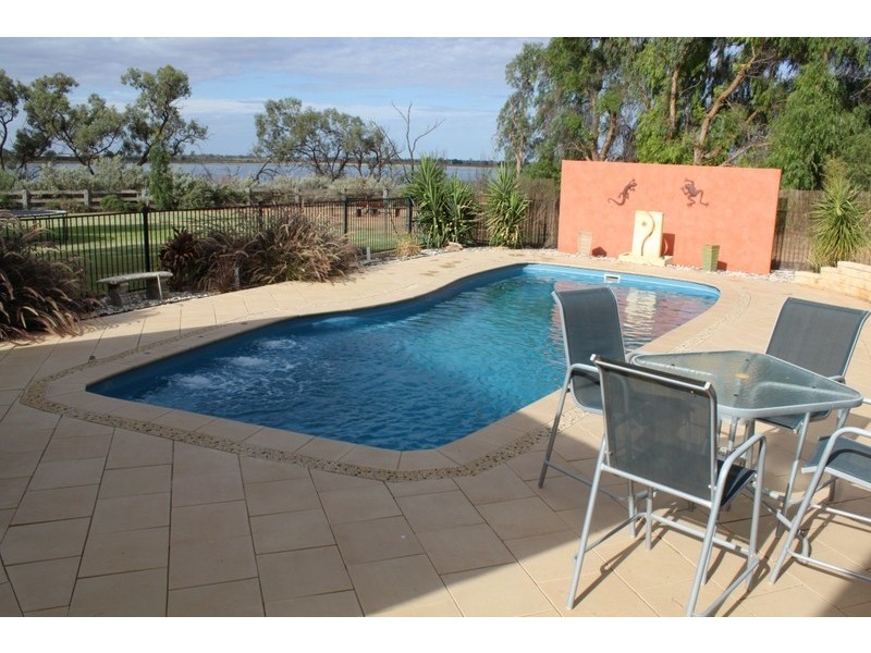 5 St Andrews Drive, Cabarita VIC 3505