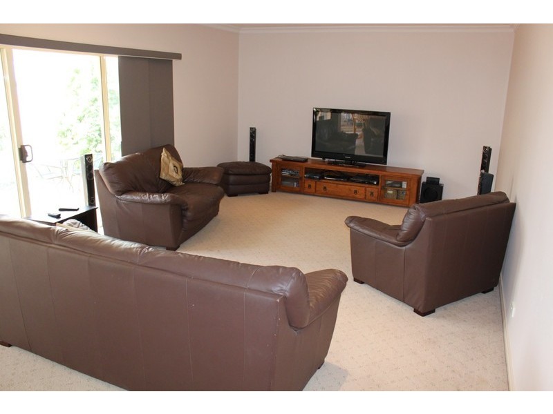 5 St Andrews Drive, Cabarita VIC 3505