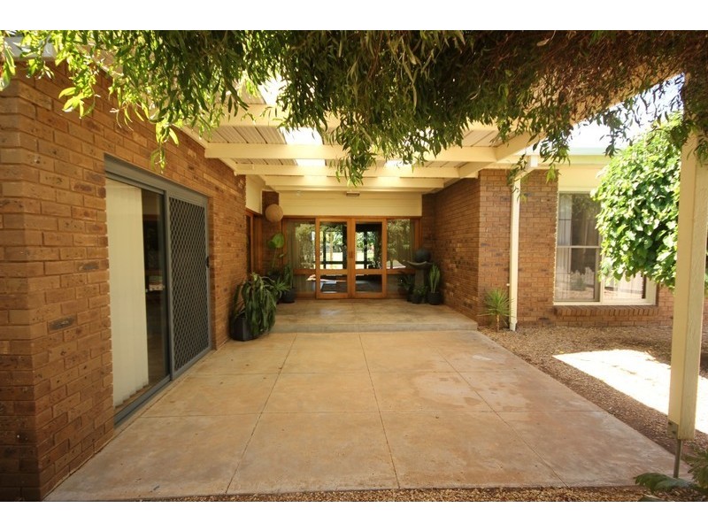 112 Wood Street, Gol Gol NSW 2738