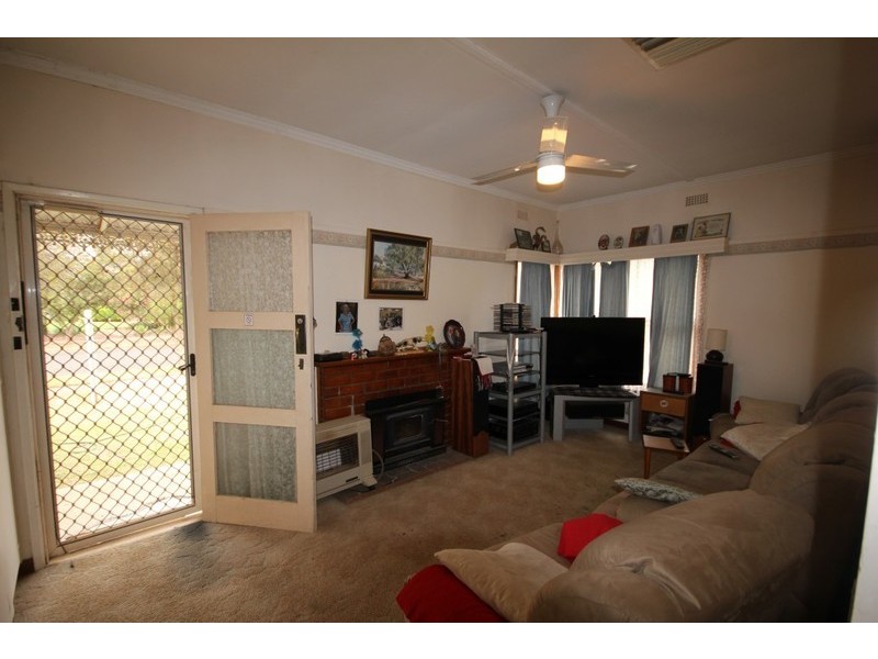 1 Gowrie Grove, Irymple VIC 3498