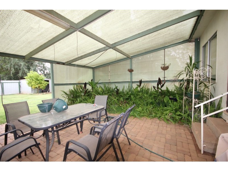 1 Gowrie Grove, Irymple VIC 3498