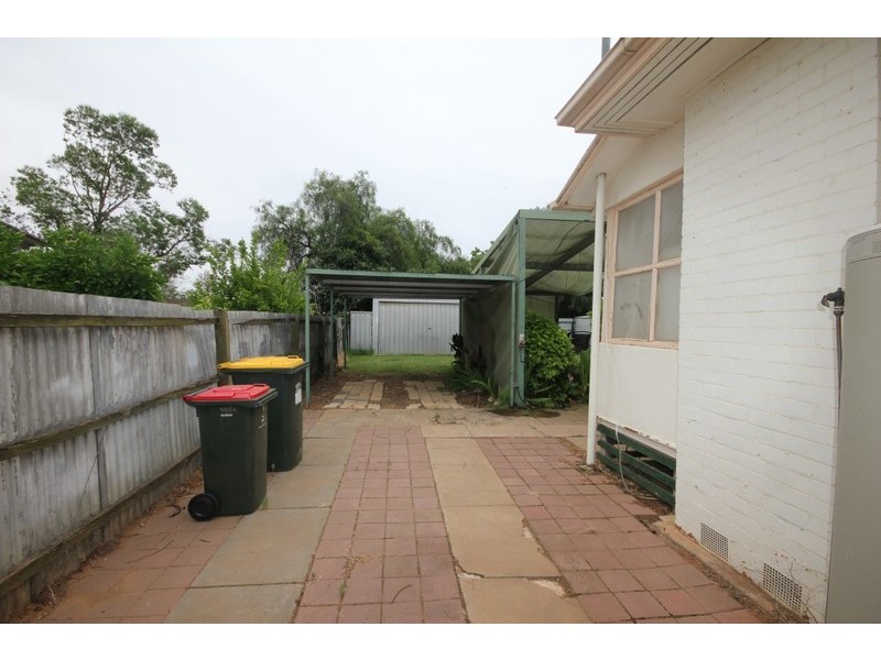 1 Gowrie Grove, Irymple VIC 3498