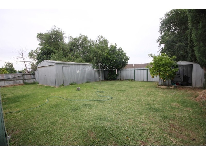 1 Gowrie Grove, Irymple VIC 3498