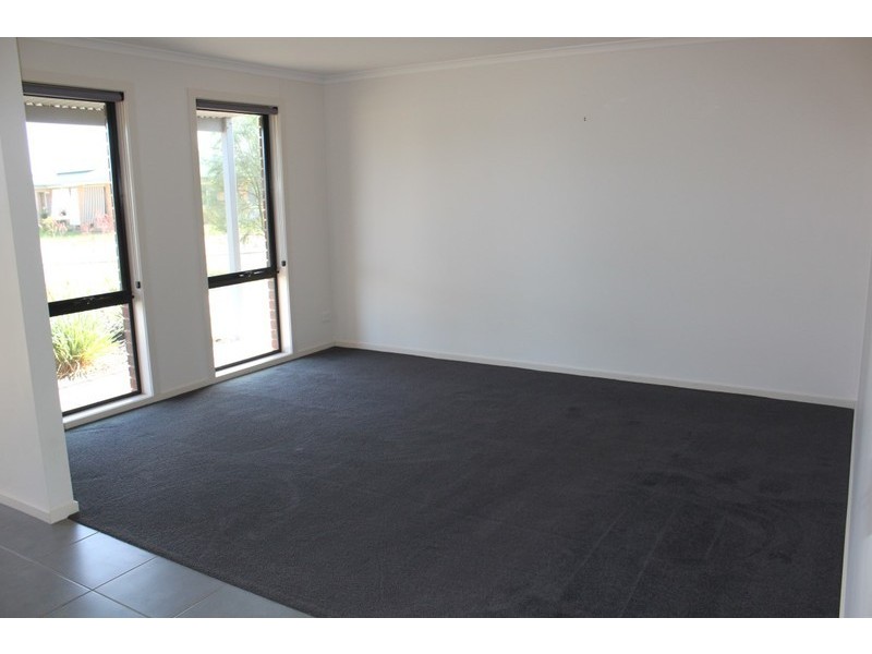 11 Darlington Parade, Mildura VIC 3500