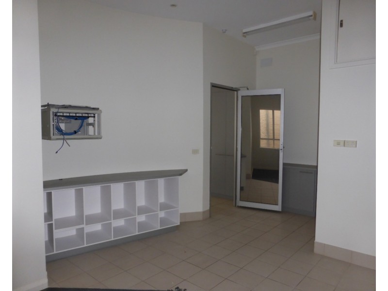 1 & 2/75 Deakin Avenue, Mildura VIC 3500