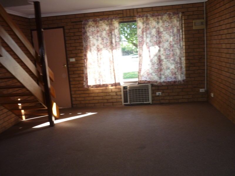 3/2 Cameron Avenue, Mildura VIC 3500