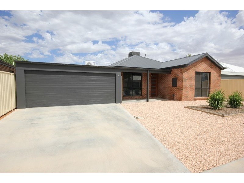 3/2724 Fourteenth Street, Irymple VIC 3498