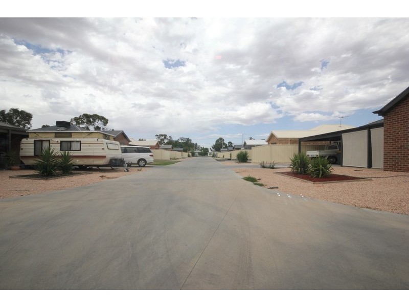 3/2724 Fourteenth Street, Irymple VIC 3498