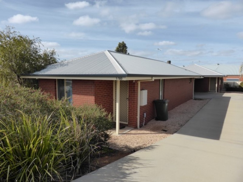 1/180 Pitman Avenue, Buronga NSW 2739