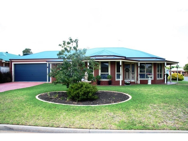 37 Belleview Drive, Irymple VIC 3498