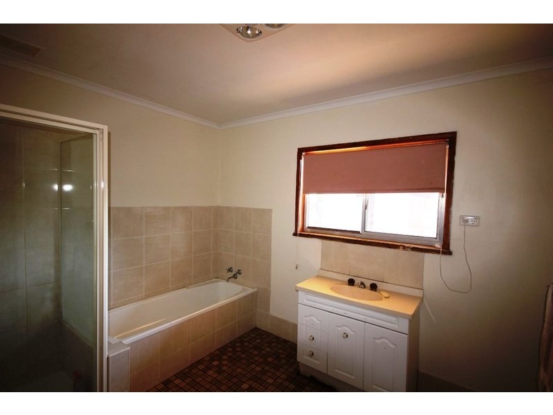 30 Carmichael Lane, Red Cliffs VIC 3496