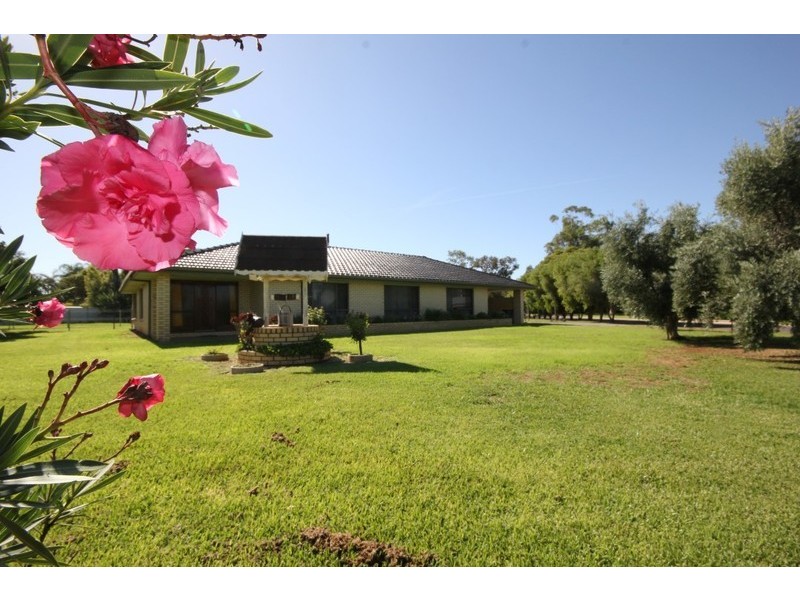 1 Tireel Drive, Nichols Point VIC 3501