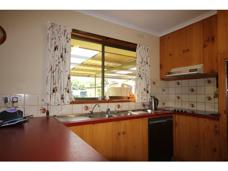 1 Tireel Drive, Nichols Point VIC 3501