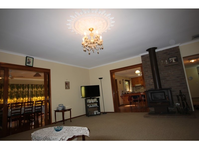 1 Tireel Drive, Nichols Point VIC 3501